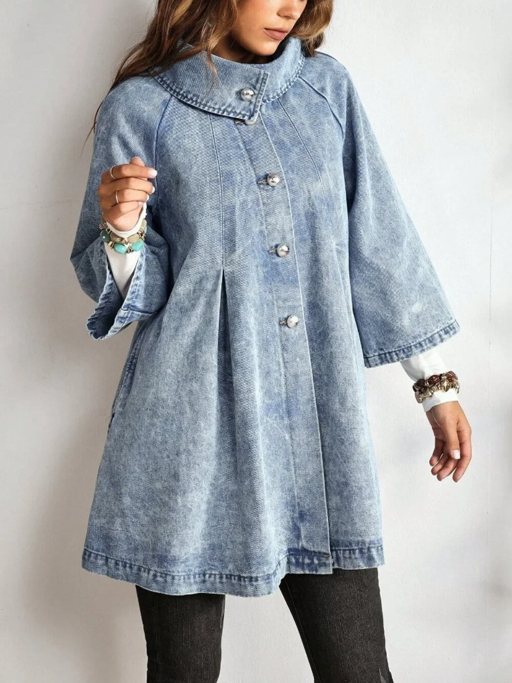 Blue Casual Women's Denim Jacket With Raglan Sleeves And Single-Breasted Closure - Picture 5 of 7